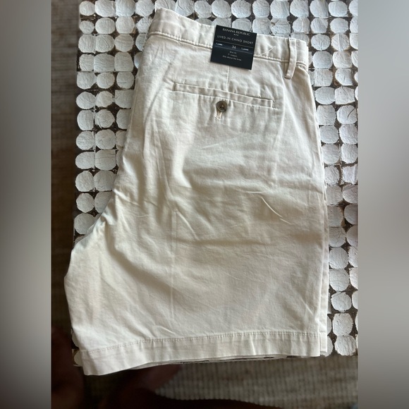 BANANA REPUBLIC 7" LIVED-IN SHORT - Picture 5 of 6